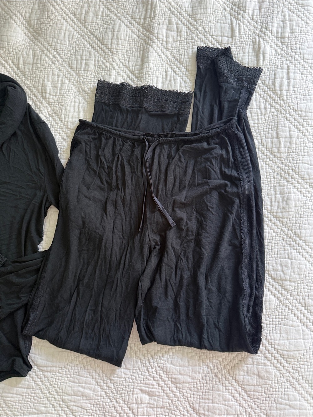 VICTORIA'S SECRET WOMEN'S BLACK LACE SIDES TRIM SUPERSOFT MODAL PAJAMA SET Sz XS - Picture 12 of 16